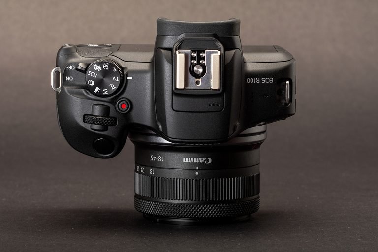 Canon EOS R100 price in Nepal